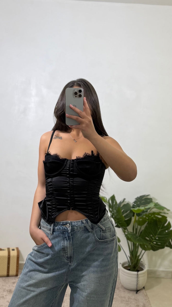 Camisas, monos y camisetas